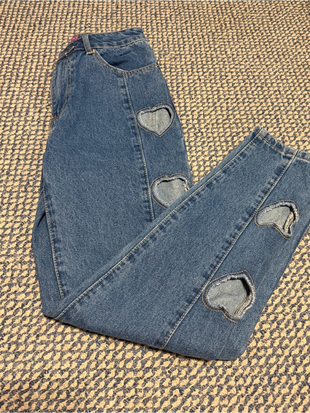 Edikted Heart-Applique Women's Jeans